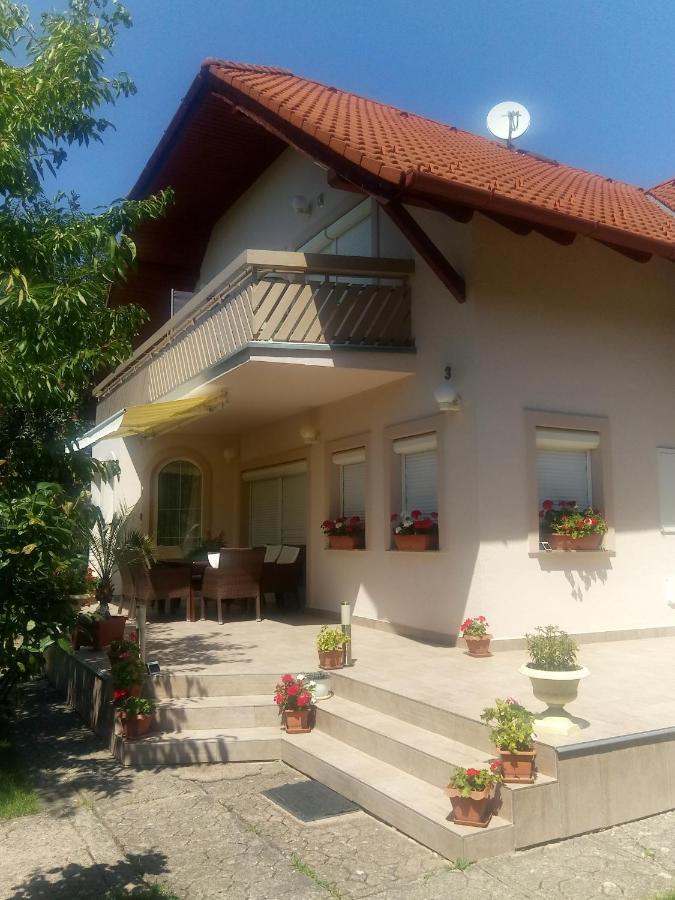 Majlath Vendeghaz Hotell Bük Exteriör bild