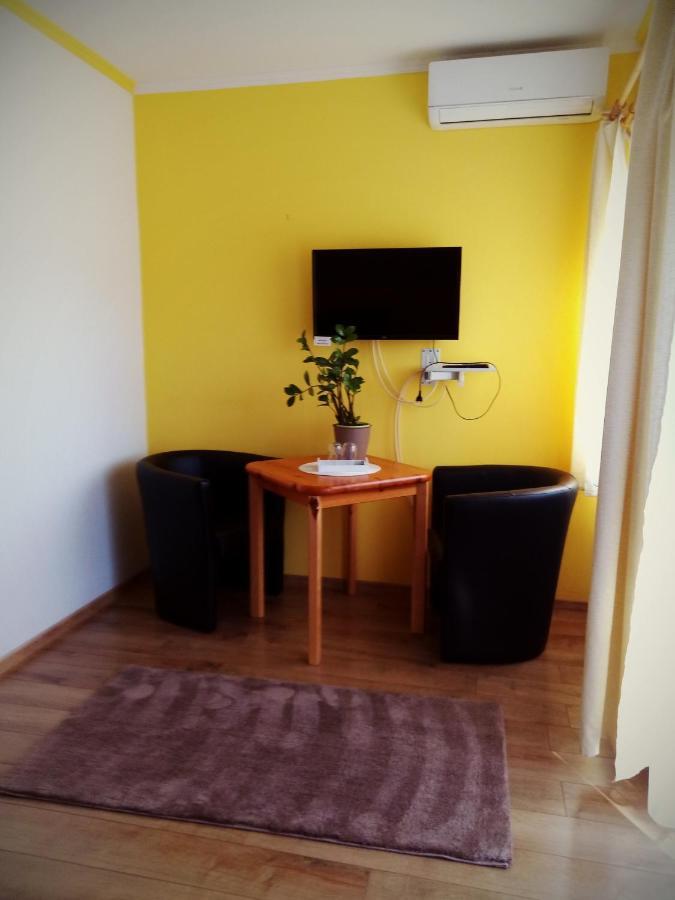 Majlath Vendeghaz Hotell Bük Exteriör bild